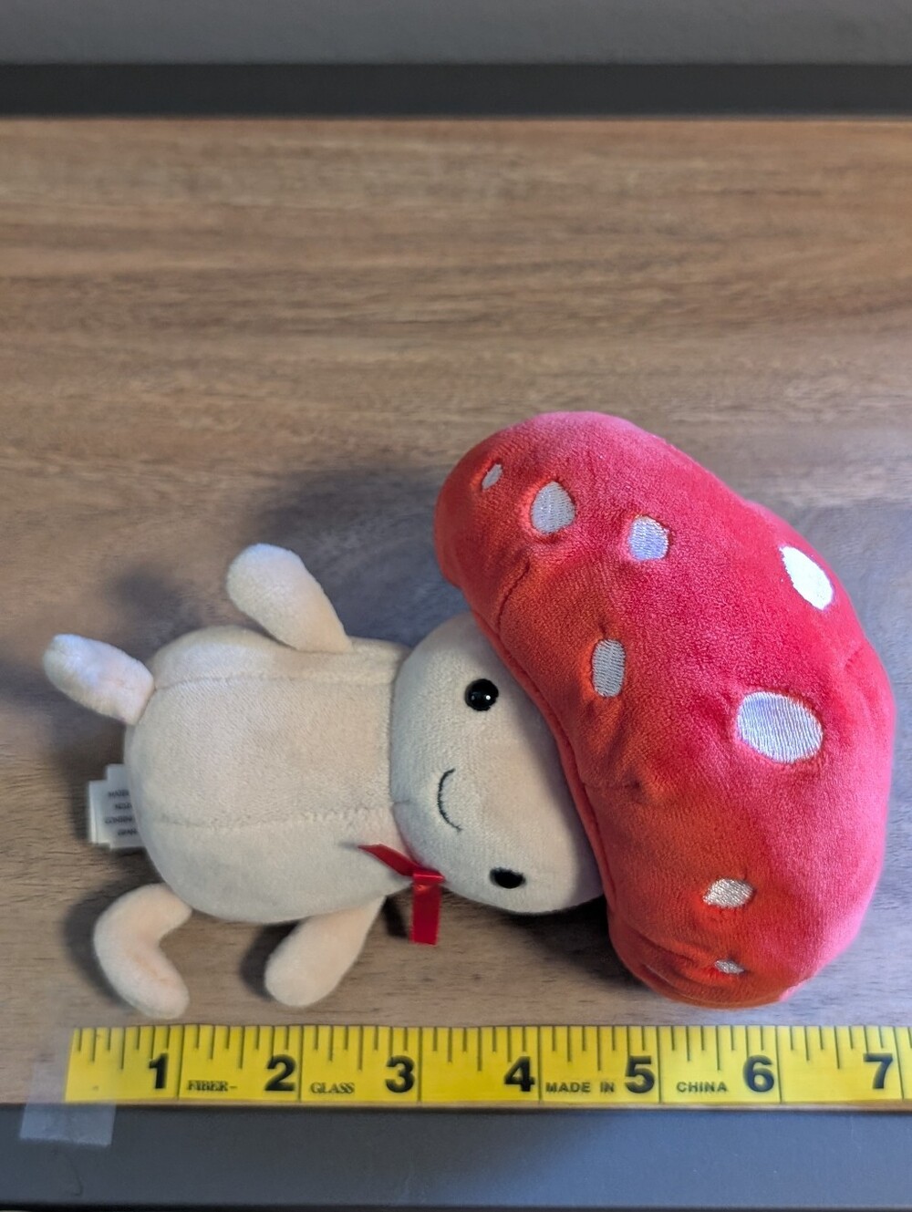Jellycat Fun-Guy Robbie Red 6" Mushroom Retired -FUNG3R - Picture 7 of 11